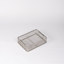 Panier rectangulaire en treillis métallique, conçu pour le Decon Washer Pro S afin de contenir les petits objets pendant le nettoyage.